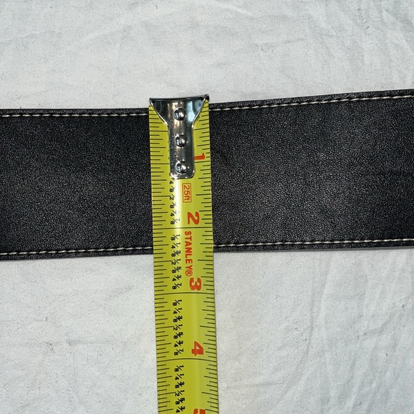 Per Se black leather belt size medium - Picture 7 of 8